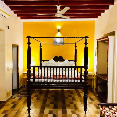 The French Villa Puducherry Buitenkant foto