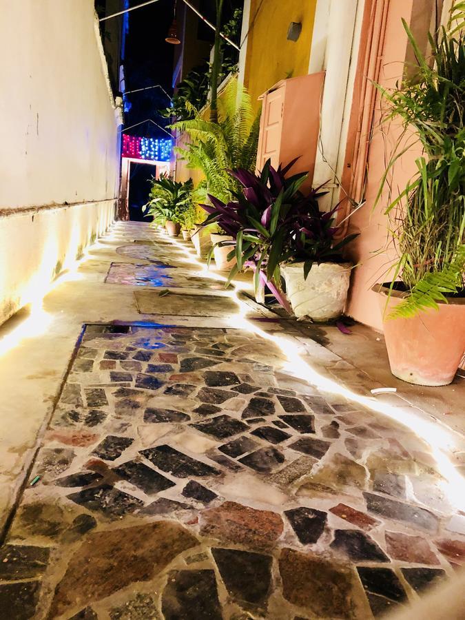 The French Villa Puducherry Buitenkant foto